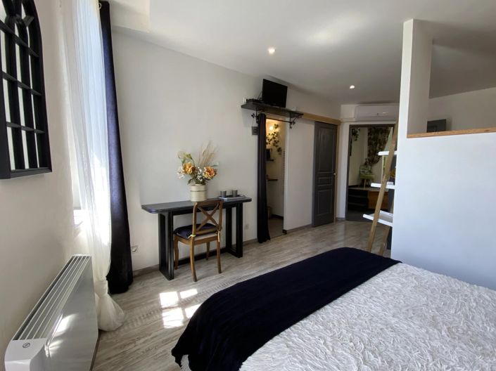 Image No.15-4 Bed House for sale