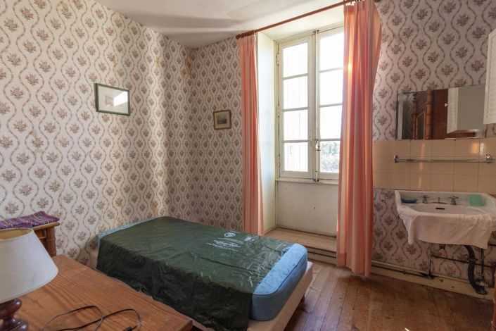 Image No.8-Maison de 7 chambres à vendre à Rouillac