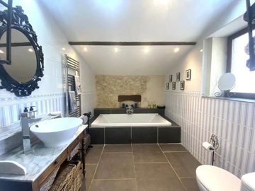 614dc930f0ea470960f72369ab9b5b12073704be48108