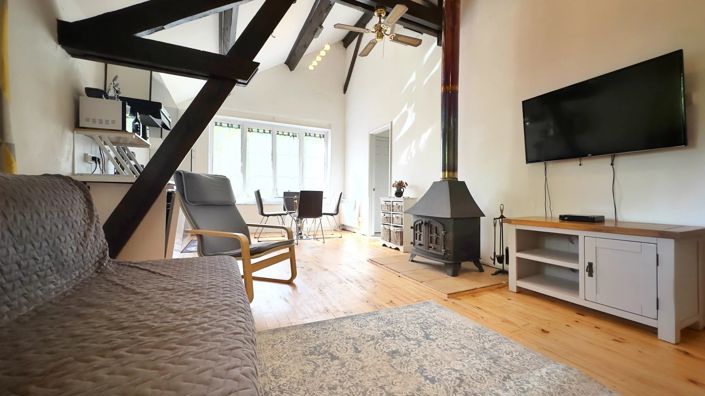 Image No.6-11 Bed House for sale