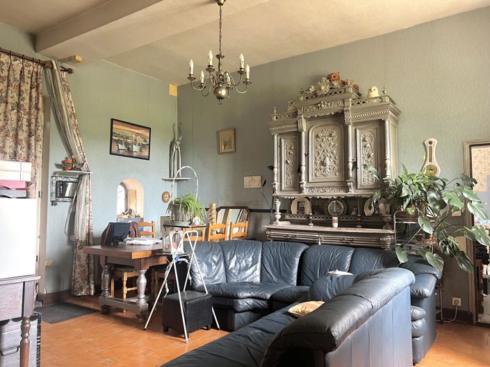 Image No.4-8 Bed Farmhouse for sale