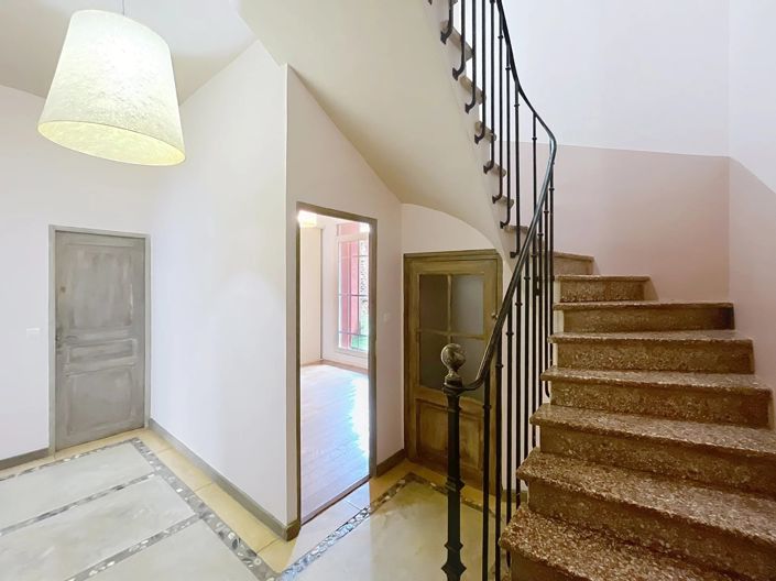 Image No.12-4 Bed House for sale