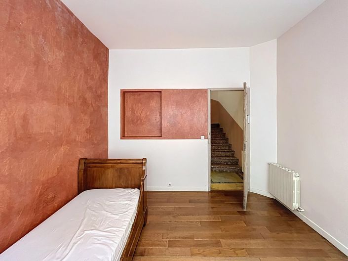 Image No.15-4 Bed House for sale