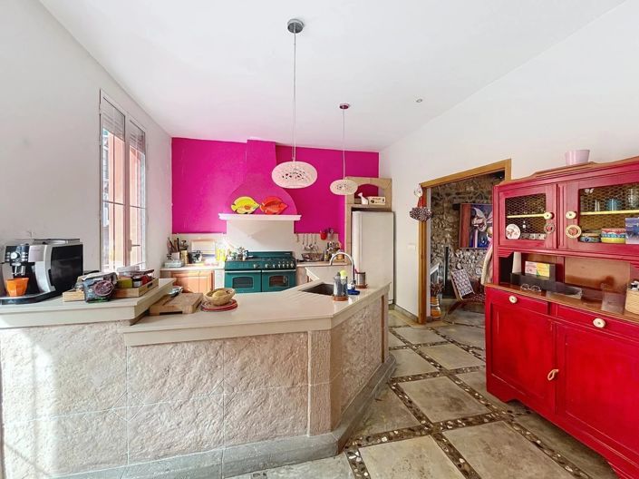 Image No.5-4 Bed House for sale