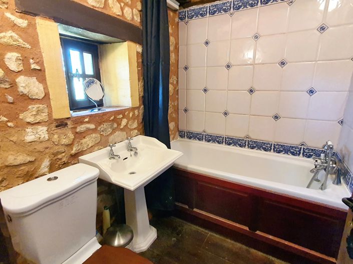 Image No.14-3 Bed House for sale