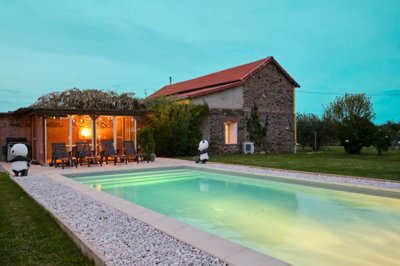 4da23eb0b94ee27a8772d1f65b532c60de6194f0ba192