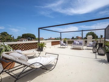 f5d7e2e2152cd9e1d114d7f94e07fb0e4bbc01334a192