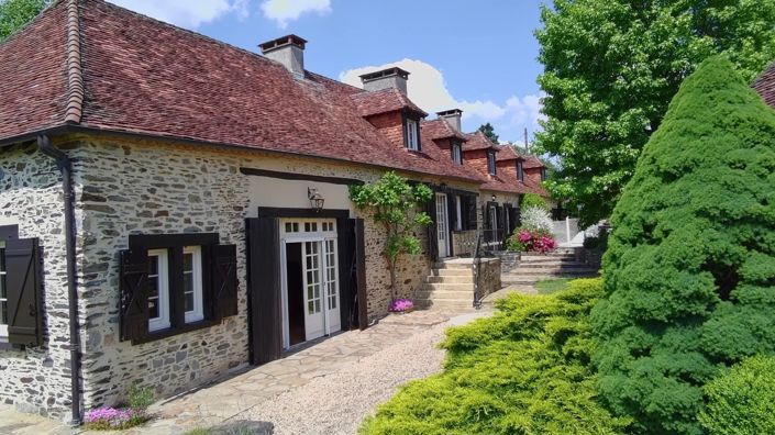 Image No.11-3 Bed House for sale