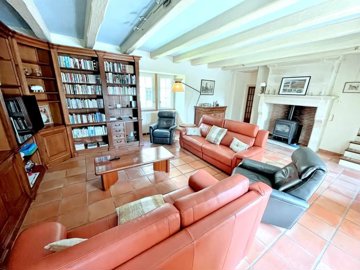 e21a10d6d01b788e36fde89db5f76758cb9748e28d192