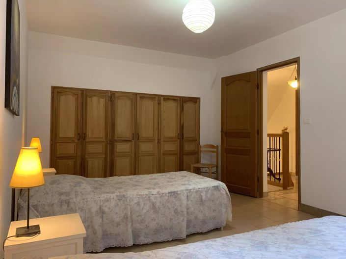 Image No.7-3 Bed House for sale