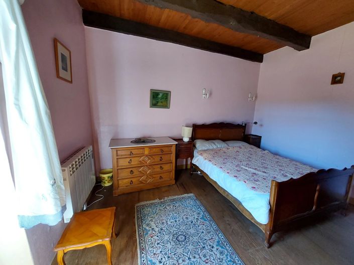 Image No.11-6 Bed House for sale