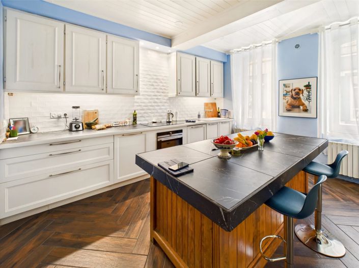 Image No.5-6 Bed House for sale