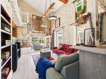 eecba0ed821b569f03f4a3538d29cdcfbe8e88acbb192