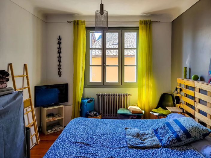 Image No.11-3 Bed Commercial for sale