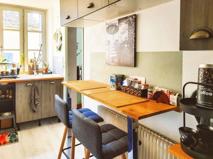 Image No.10-3 Bed Commercial for sale