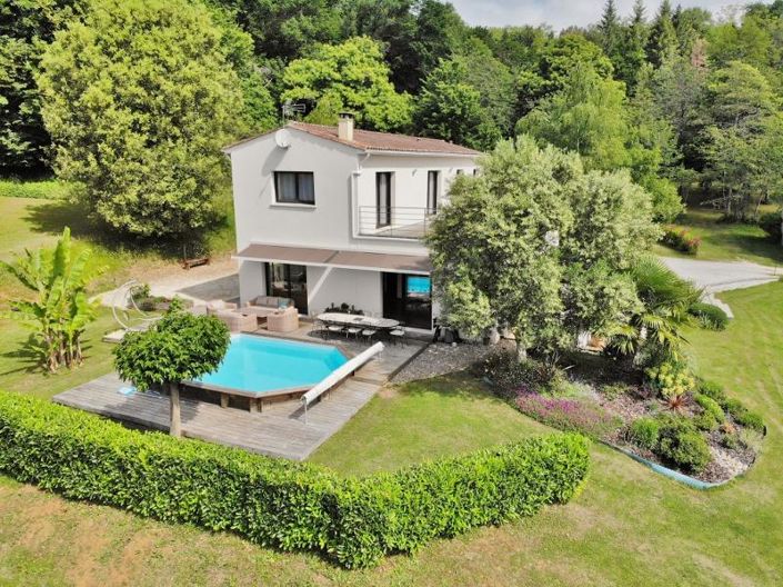 Image No.2-Maison de 4 chambres à vendre à Dordogne