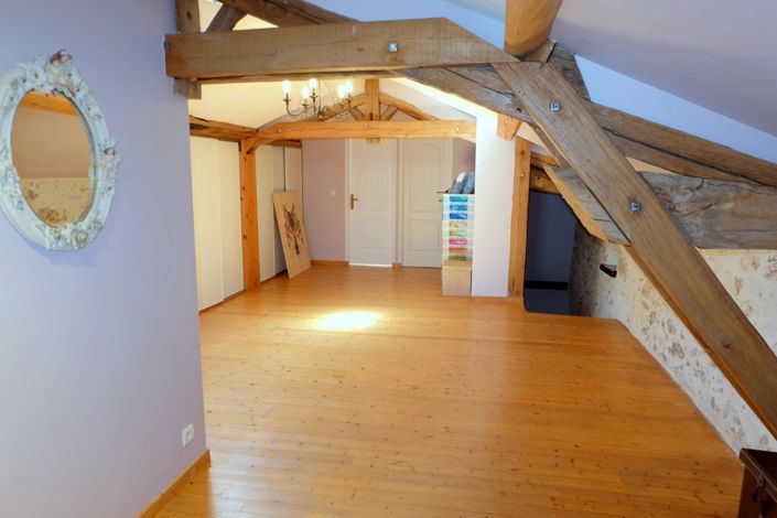 Image No.6-7 Bed House for sale