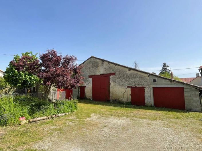 Image No.2-Maison de village de 3 chambres à vendre à Civray