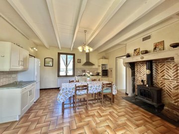 b7b52b1bd95f52f9a8b0e7f8a153fec37aad369fed192