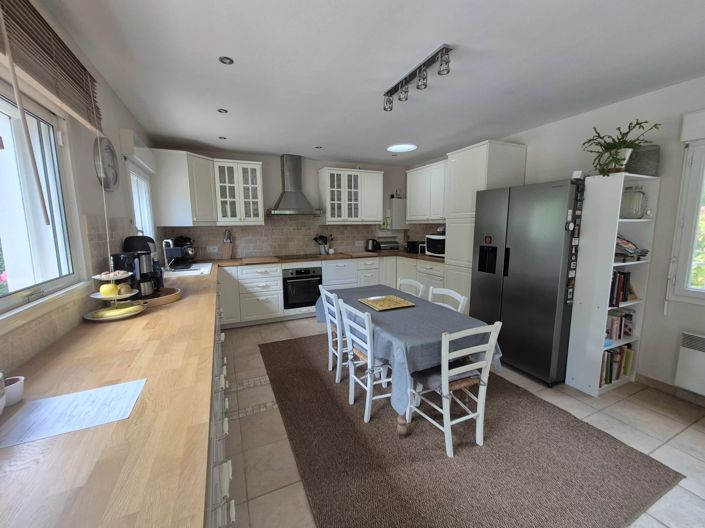 Image No.3-3 Bed House for sale