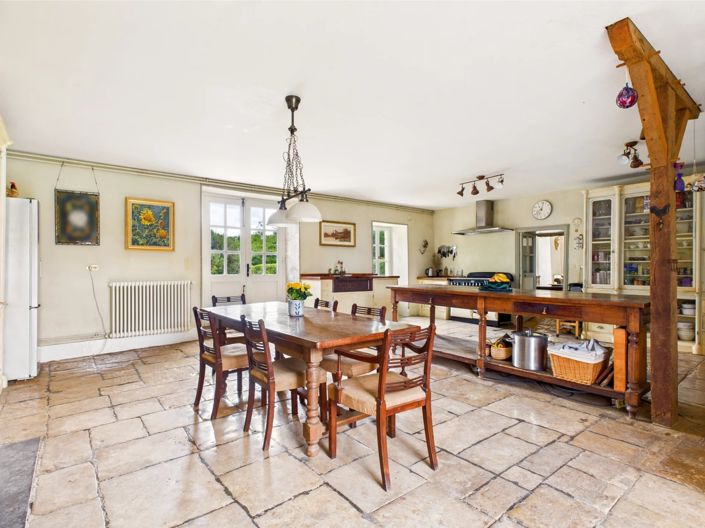 Image No.4-4 Bed Farmhouse for sale