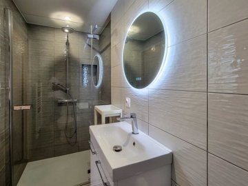 8f6ddf19edec5de2da769e8ac2932c83bfda60b454192