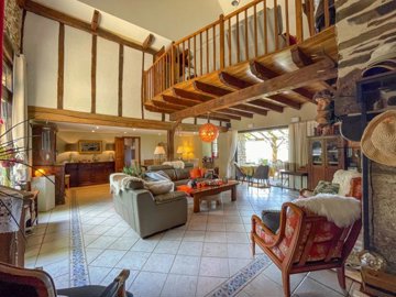 a2c8445657b6793843bd124cd73a7aff84d3b9d766192