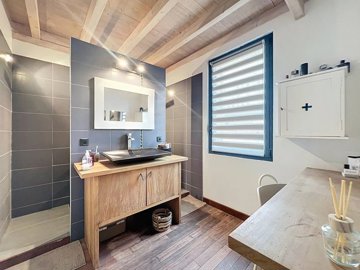 e1f5b0e9fa80945b7aae0c370f1e94c4f95284d159192