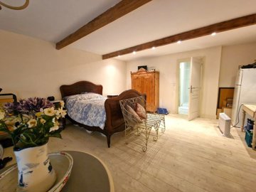 dd02677441a4eb9a84d84fd87a88dc5ee7b4cda8b0396