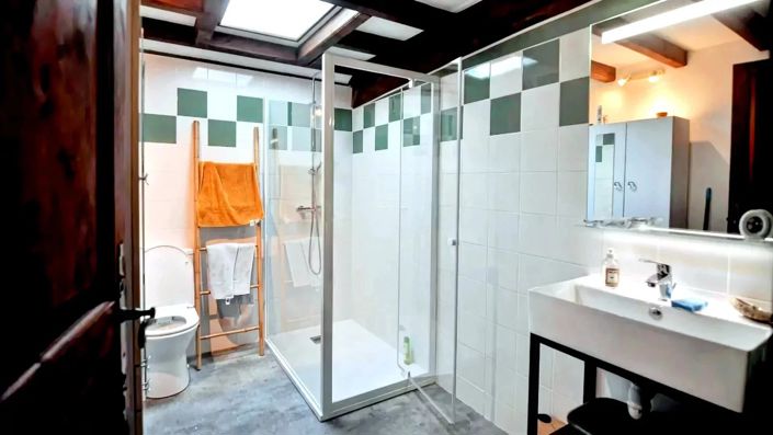 Image No.11-4 Bed House for sale