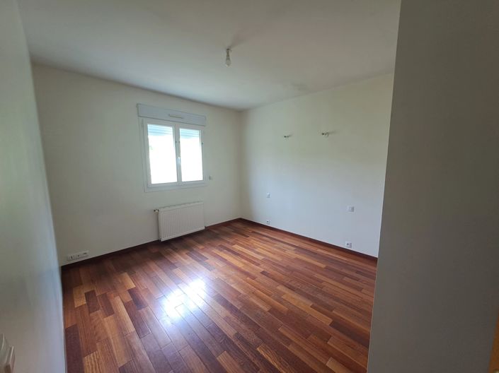 Image No.7-Maison de 3 chambres à vendre à Casteljaloux