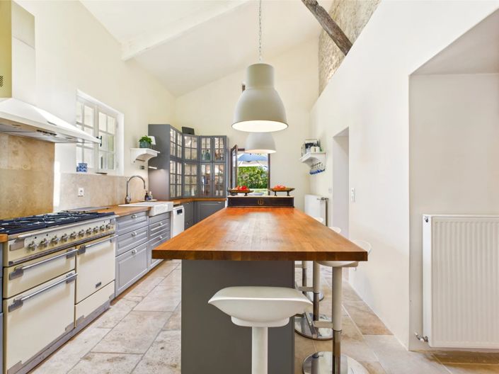 Image No.3-5 Bed House for sale