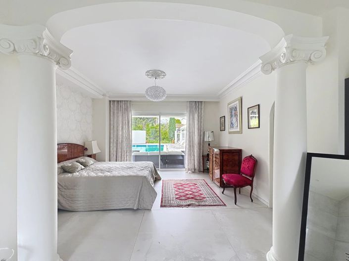 Image No.10-4 Bed House for sale