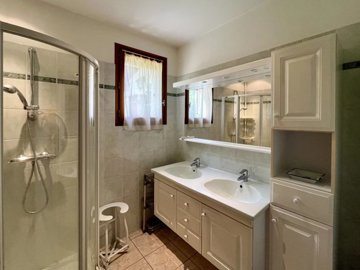 f726b42e269e4f8789dc0f0a455b73d1749bc89b9b192