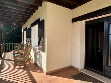 a284ff2abb309a8393b7296258893c9b2013753b4b192