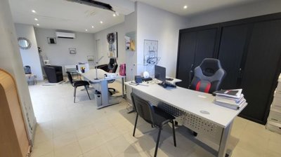 aa57776e2dc597b4d6c1204fe9fa3e735abed43951192