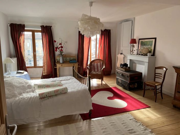 Image No.10-5 Bed House for sale