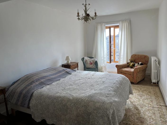 Image No.11-5 Bed House for sale