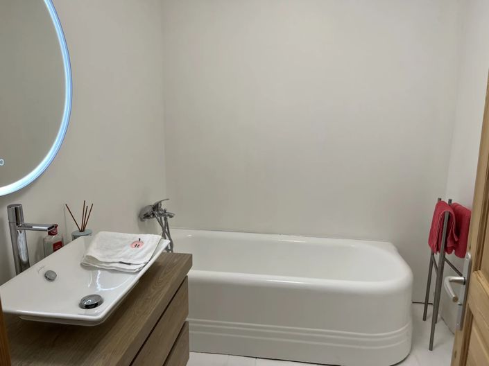 Image No.7-5 Bed House for sale