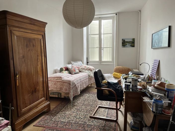 Image No.8-5 Bed House for sale