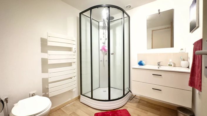 Image No.9-1 Bed House for sale