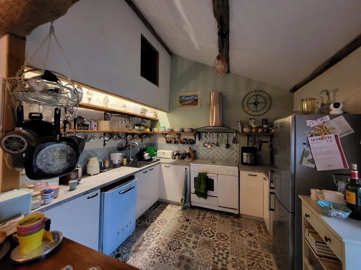 Image No.10-5 Bed House for sale