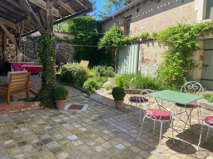 Image No.2-5 Bed House for sale