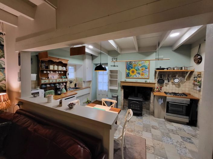 Image No.4-5 Bed House for sale