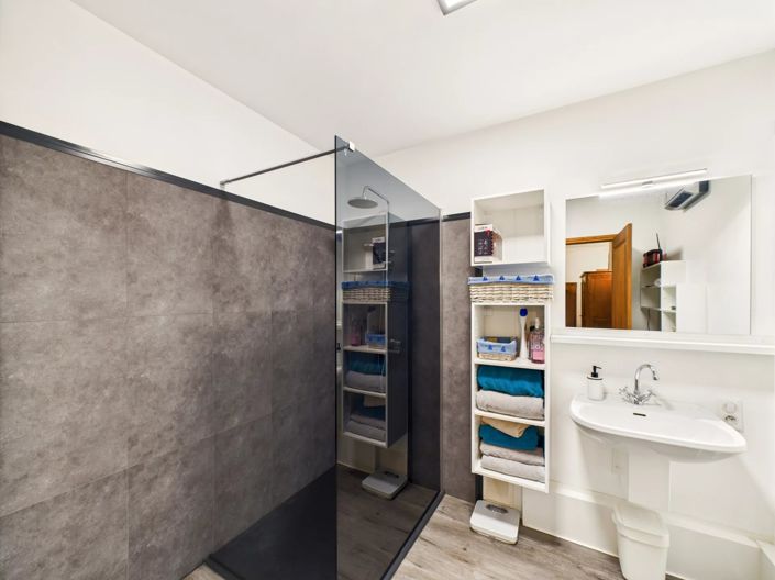 Image No.12-Maison de 3 chambres à vendre à Sauveterre-de-Rouergue