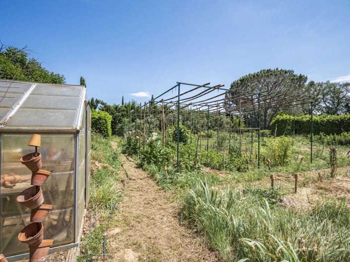 Image No.13-5 Bed House for sale