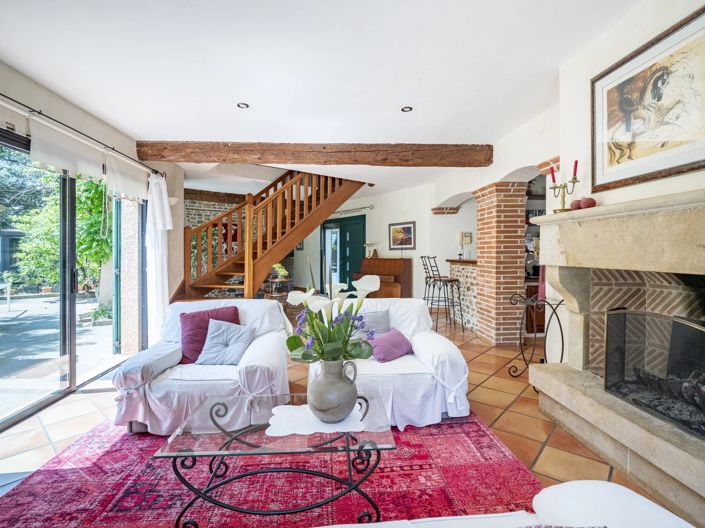 Image No.5-5 Bed House for sale