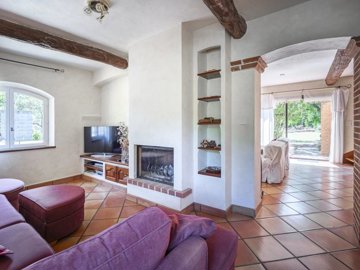 155f77afd072f5dedbbb077427fc47f4eeb29e775c192