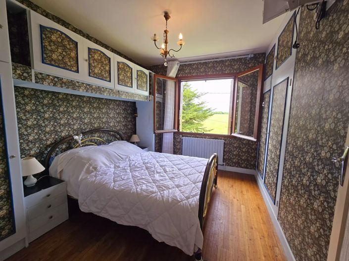 Image No.6-4 Bed House for sale