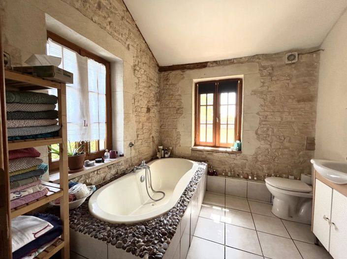 Image No.11-8 Bed Village House for sale